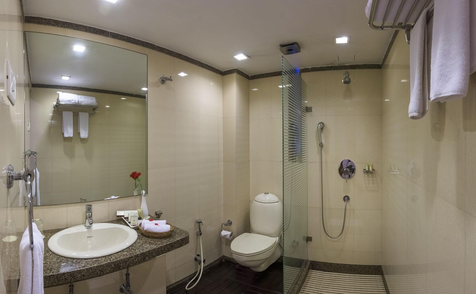 Hotel Casa Fortuna โกลกาตา ภายนอก รูปภาพ