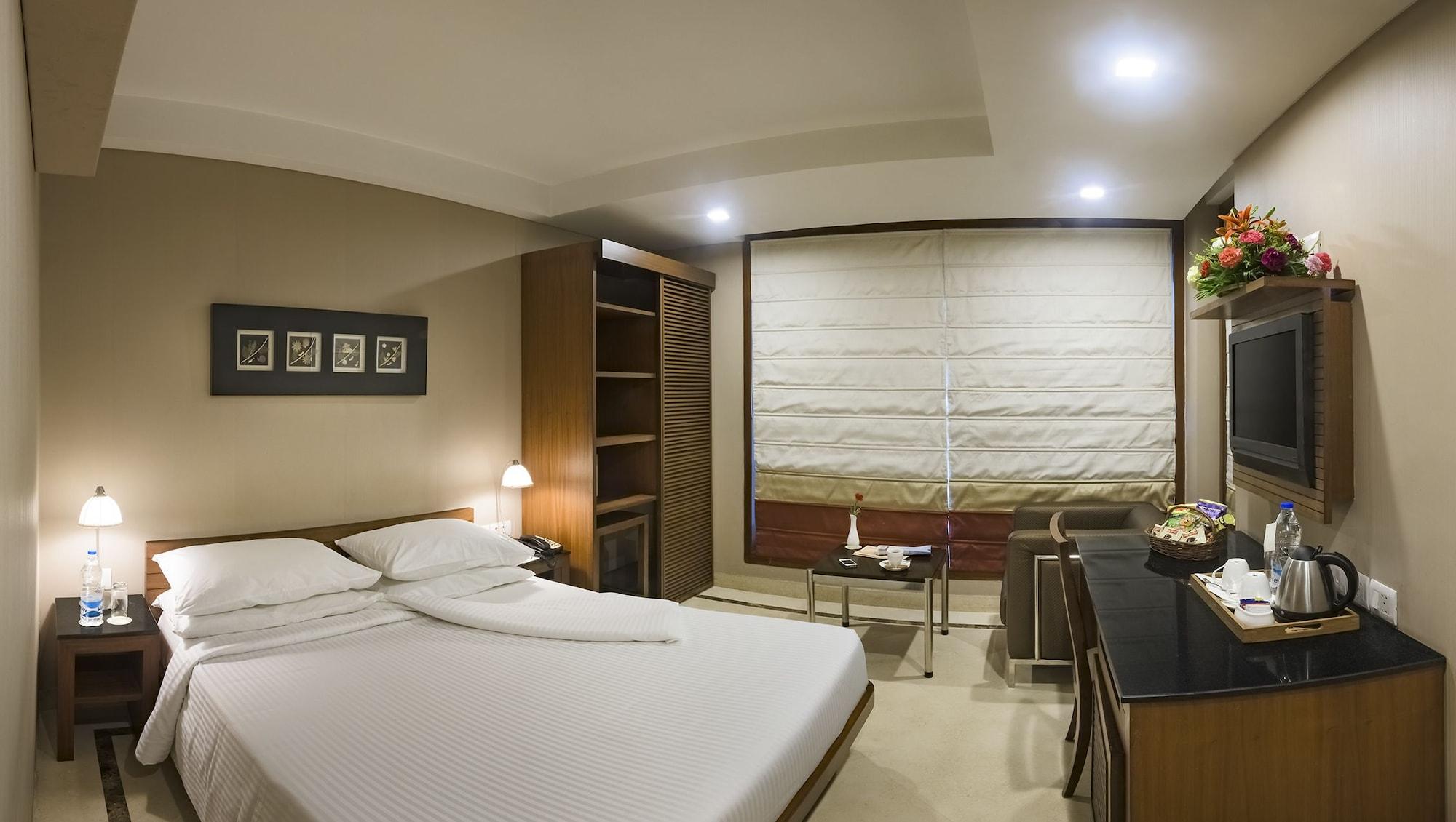 Hotel Casa Fortuna โกลกาตา ภายนอก รูปภาพ