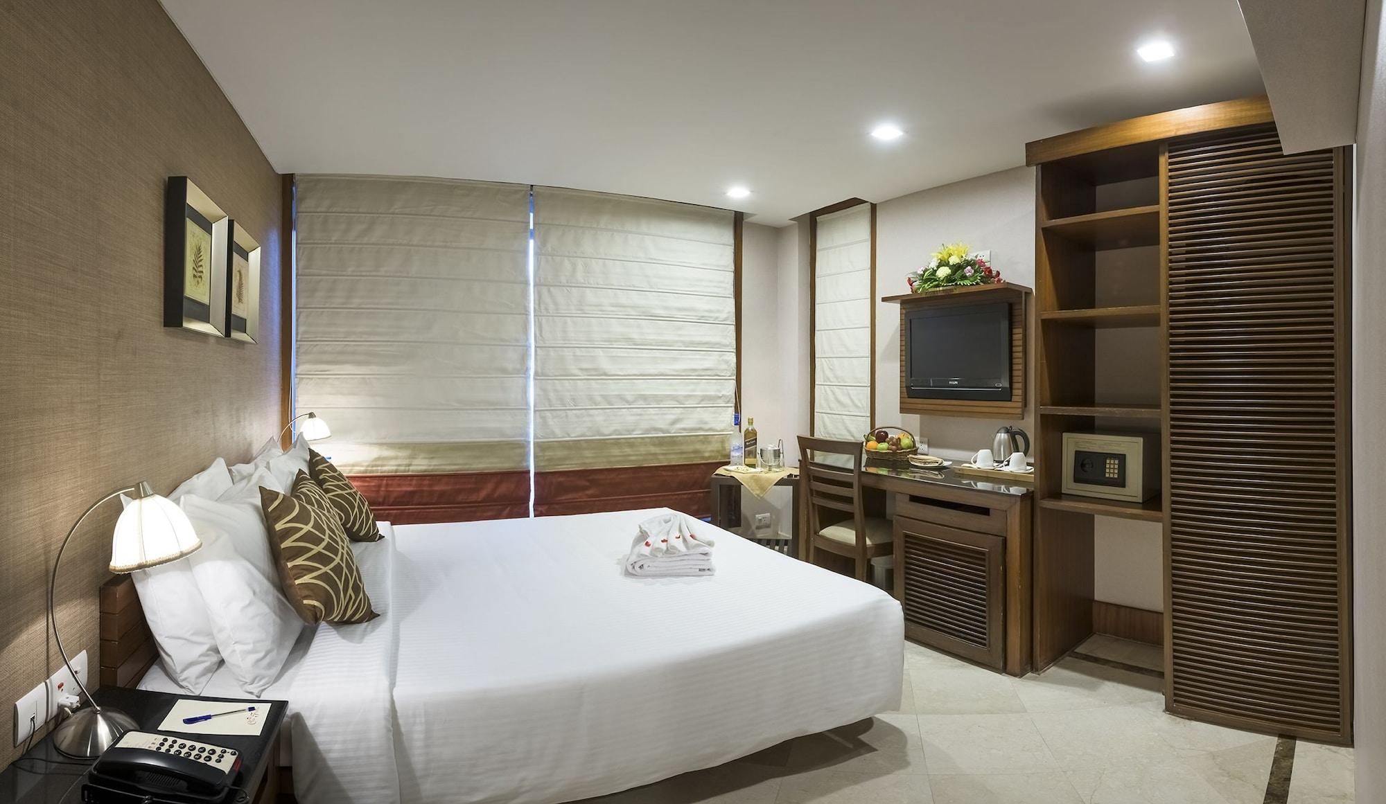 Hotel Casa Fortuna โกลกาตา ภายนอก รูปภาพ