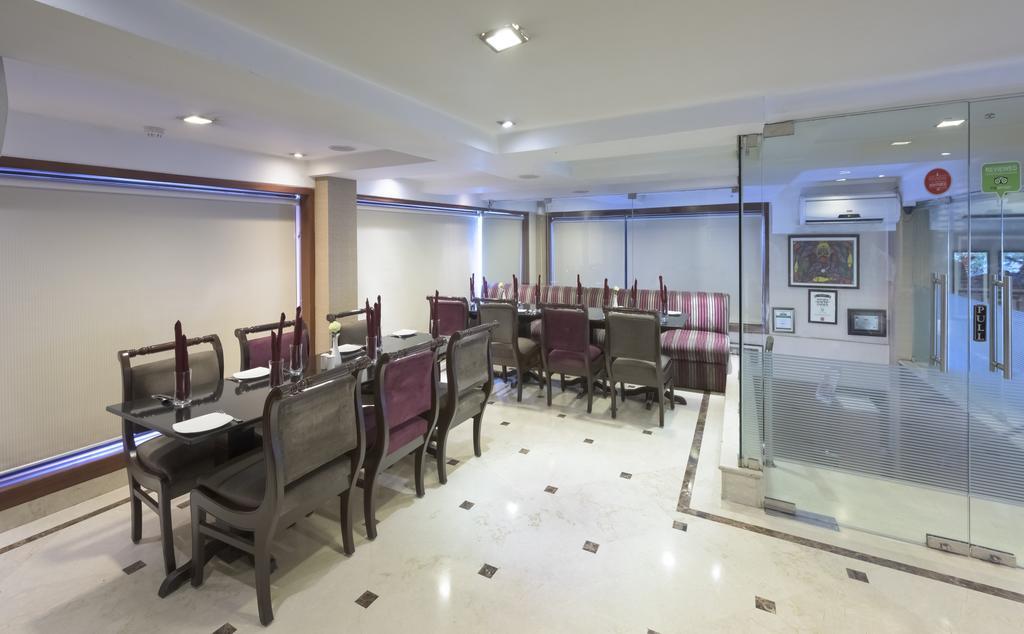 Hotel Casa Fortuna โกลกาตา ภายนอก รูปภาพ
