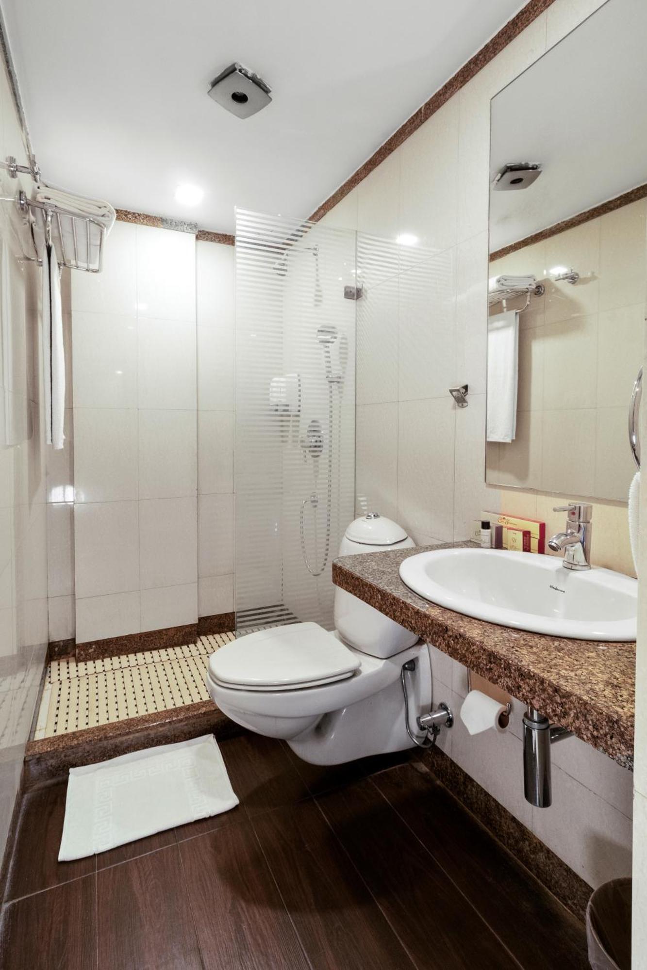 Hotel Casa Fortuna โกลกาตา ภายนอก รูปภาพ