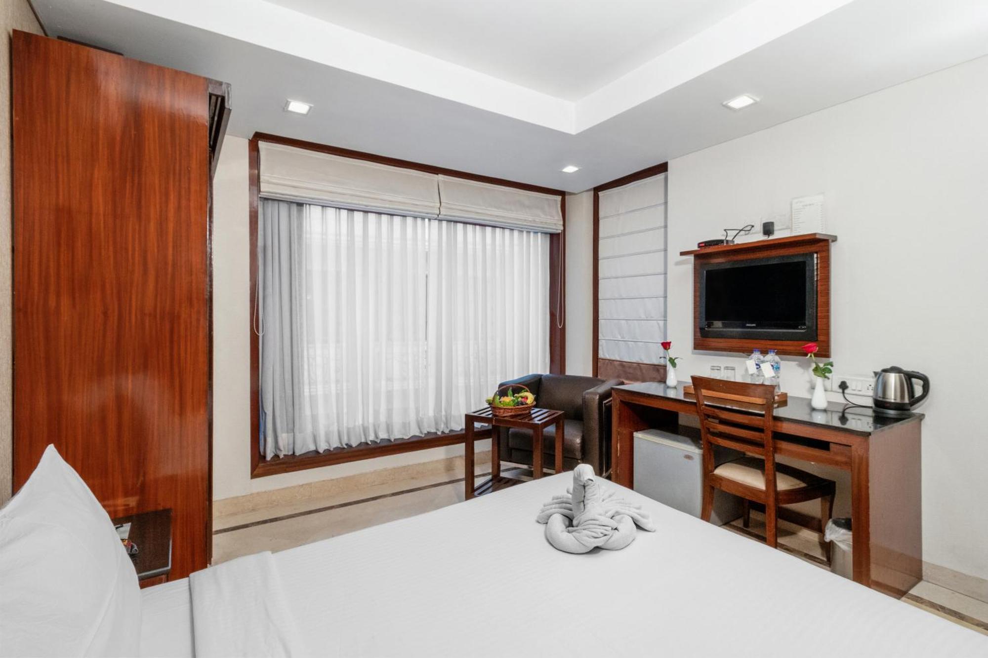 Hotel Casa Fortuna โกลกาตา ภายนอก รูปภาพ